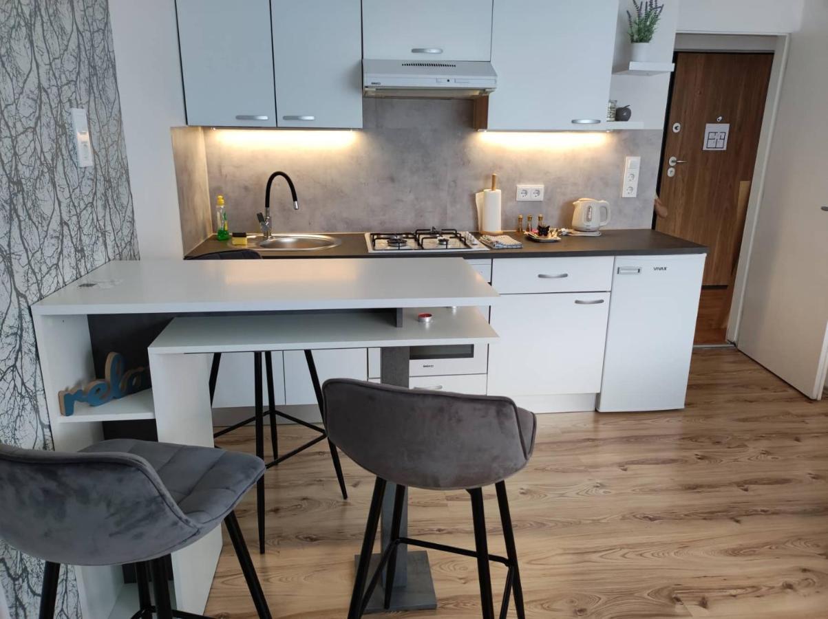 Apartman Emy 카를로바츠 외부 사진